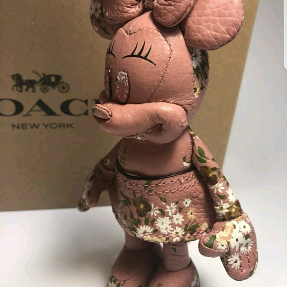 ✔SOLD MINNIE mouse doll - Picture 4 of 8